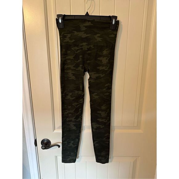 Spanx Seamless Camouflage High Waisted Leggings Size S - Picture 6 of 7